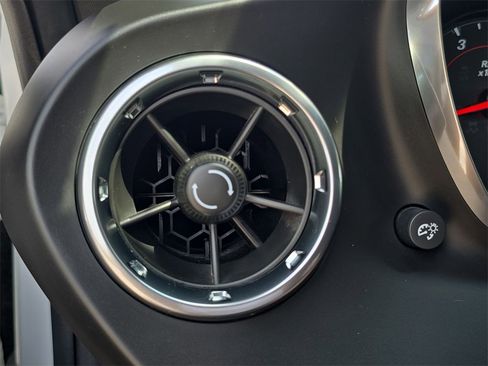 Certified 2020 Chevrolet Camaro SS image 18