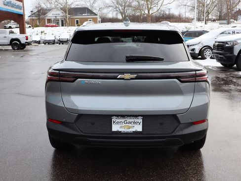 New 2026 Chevrolet Equinox EV LT image 30
