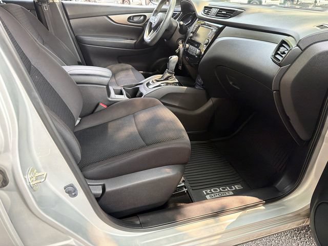 Used 2019 Nissan Rogue Sport S w/ Appearance Package AWD/4WD image 13
