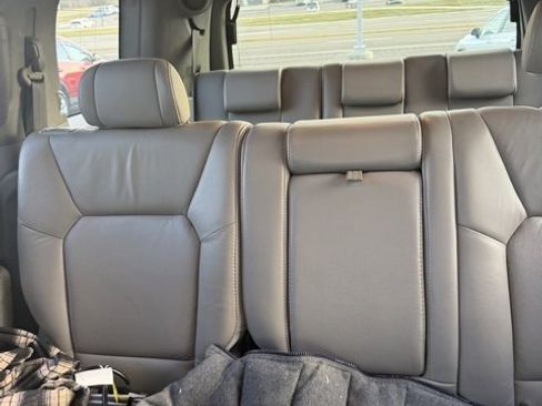Used 2011 Honda Pilot Touring image 6