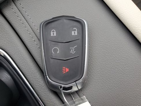 Certified 2024 Cadillac XT5 Premium Luxury w/ LPO, Floor Liner Package AWD/4WD image 45