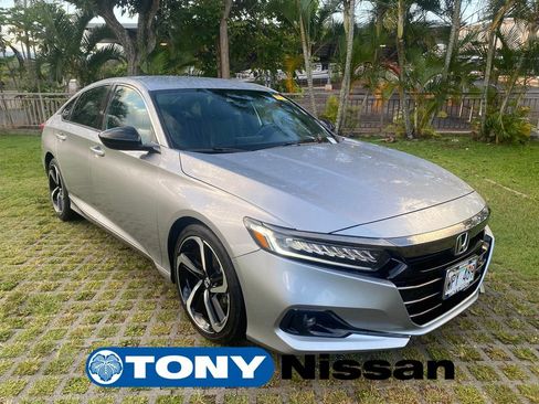 Used 2022 Honda Accord Sport image 2