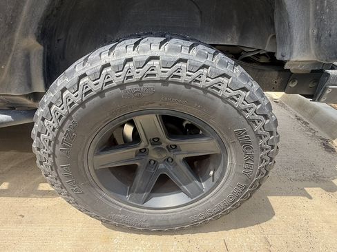 Used 2014 Jeep Wrangler Sport w/ Quick Order Package 24S AWD/4WD image 18