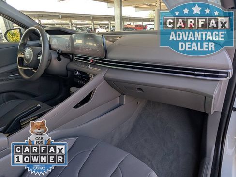 Used 2024 Hyundai Elantra SEL FWD image 23