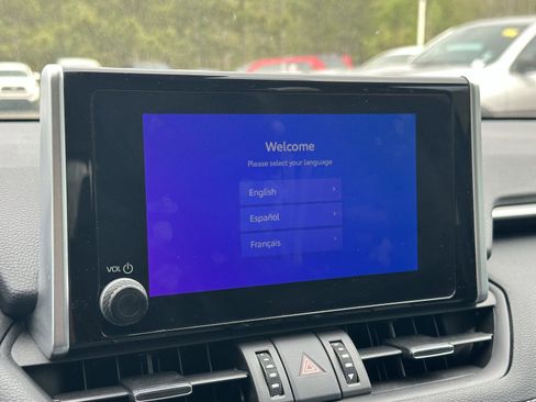 Used 2024 Toyota RAV4 XLE Premium image 12