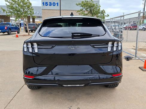 Used 2023 Ford Mustang Mach-E Premium AWD/4WD image 7