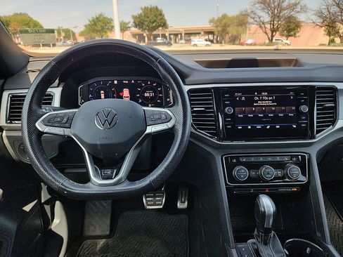 Used 2023 Volkswagen Atlas Cross Sport SEL Premium R-Line image 6