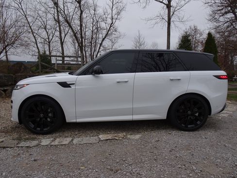 Certified 2025 Land Rover Range Rover Sport Dynamic SE image 7