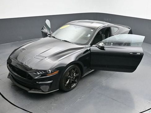 Used 2018 Ford Mustang GT w/ Black Accent Pkg RWD image 34
