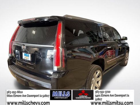 Used 2015 Cadillac Escalade ESV Premium image 5