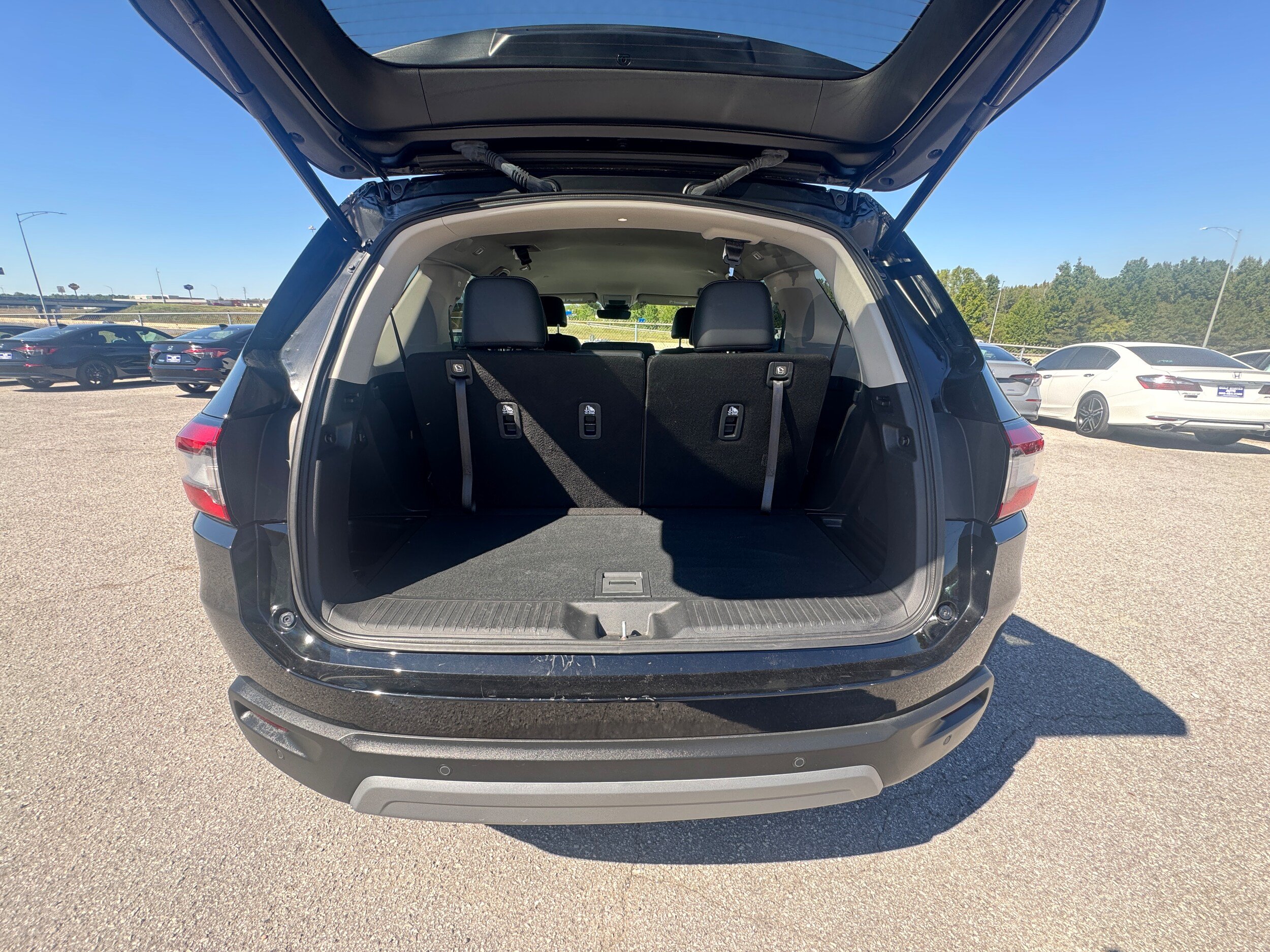 Used 2025 Honda Pilot EX-L image 7