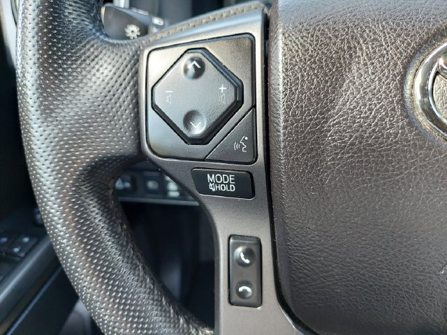 Used 2021 Toyota Tacoma TRD Off-Road w/ Technology Package AWD/4WD image 26