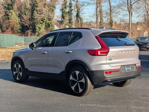 New 2026 Volvo XC40 B5 Plus w/ Protection Package Premier image 7