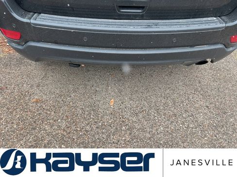 Used 2018 Jeep Grand Cherokee Laredo image 5