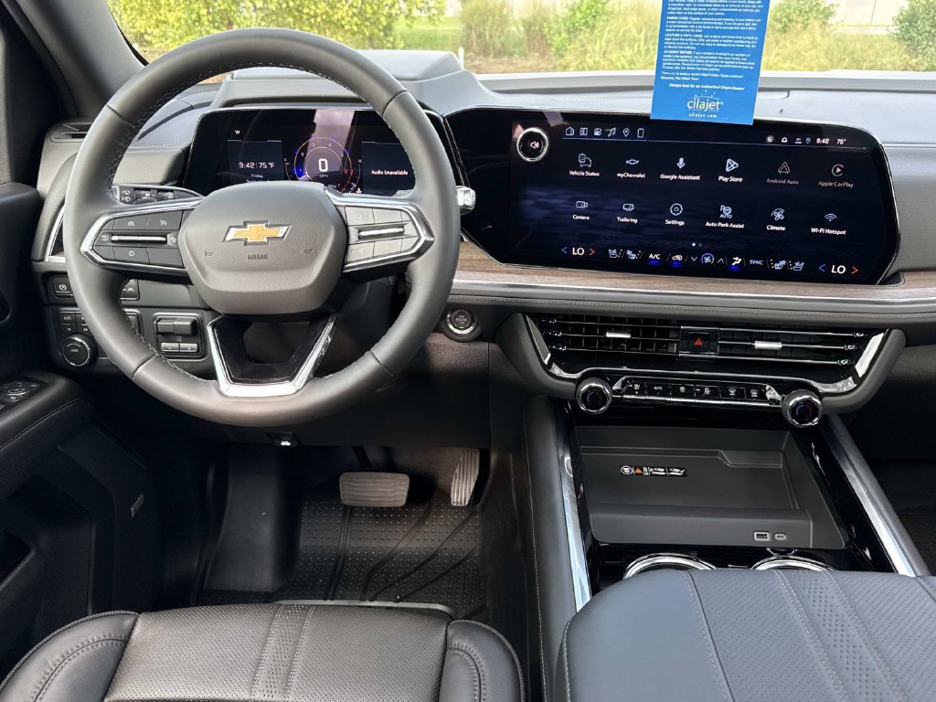 New 2026 Chevrolet Tahoe High Country w/ Sun And Tow Package AWD/4WD image 2