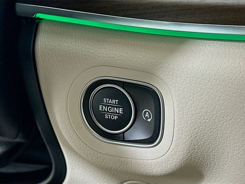 Certified 2026 Mercedes-Benz GLS 450 4MATIC image 16