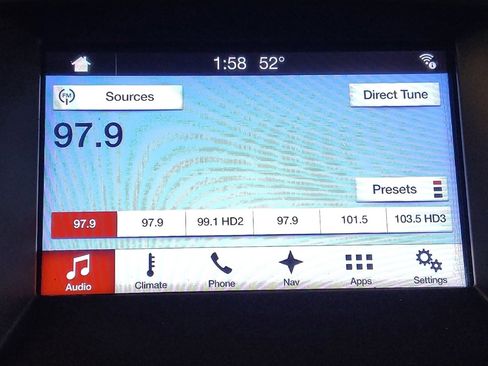 Used 2017 Ford Edge Titanium w/ Technology Package image 25