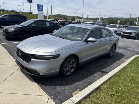 Used 2024 Honda Accord EX image 1
