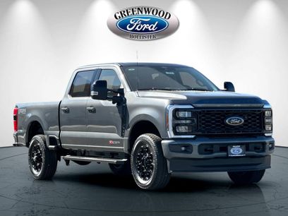 New 2026 Ford F350 Lariat w/ Black Appearance Package