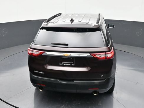 Used 2021 Chevrolet Traverse LT image 15
