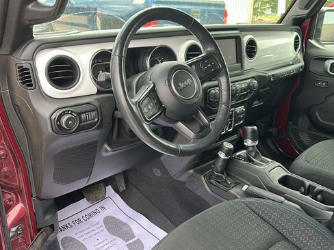 Used 2021 Jeep Wrangler Unlimited Sport AWD/4WD image 6