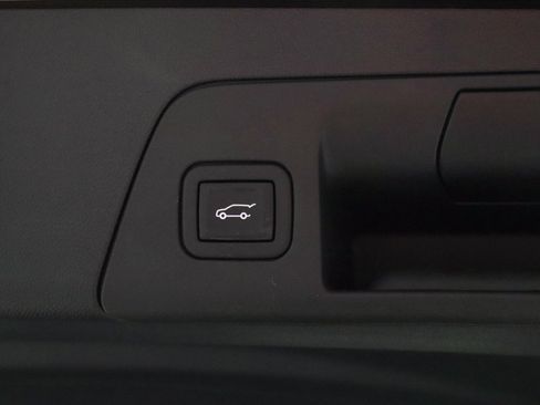 Used 2023 Buick Envision Avenir image 21