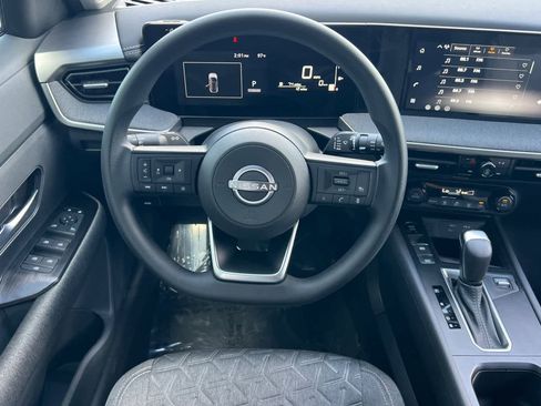 New 2026 Nissan Kicks SV image 15