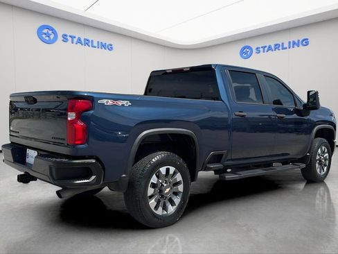 Certified 2021 Chevrolet Silverado 2500 Custom w/ Custom Value Package AWD/4WD image 10