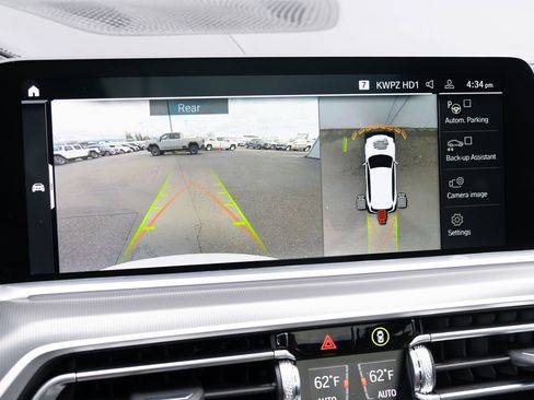 Used 2022 BMW X5 sDrive40i w/ M Sport Package image 4