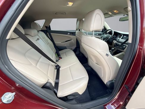 Used 2018 Hyundai Tucson SEL Plus FWD image 17