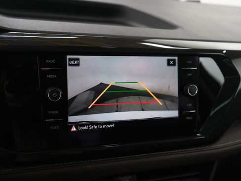 Used 2022 Volkswagen Taos SEL image 21