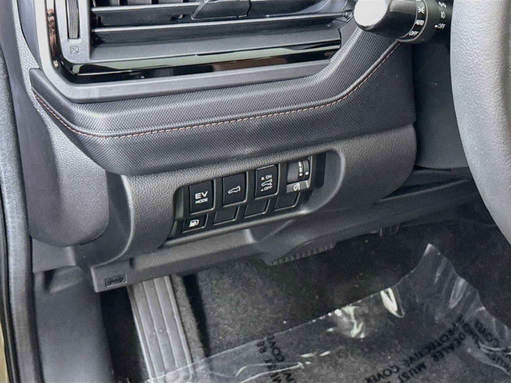Used 2026 Subaru Forester Touring AWD/4WD image 10