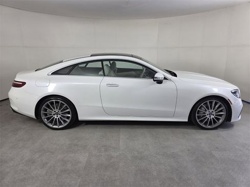Certified 2022 Mercedes-Benz E 450 Coupe image 3