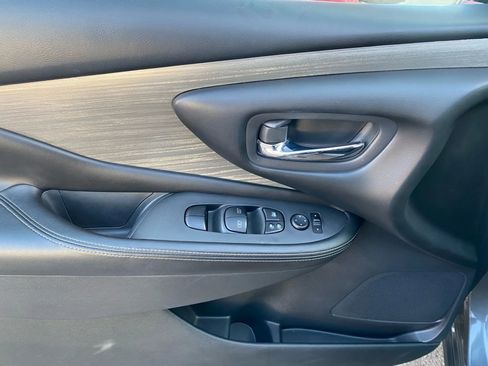 Used 2018 Nissan Murano S w/ Cargo Package image 24