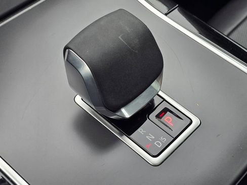 Used 2025 Land Rover Range Rover Velar Dynamic SE image 70