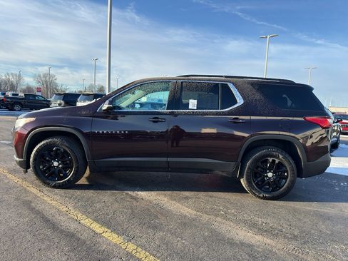 Used 2021 Chevrolet Traverse LT image 6