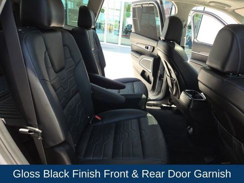 Used 2022 Kia Telluride SX w/ SX Prestige Package image 24