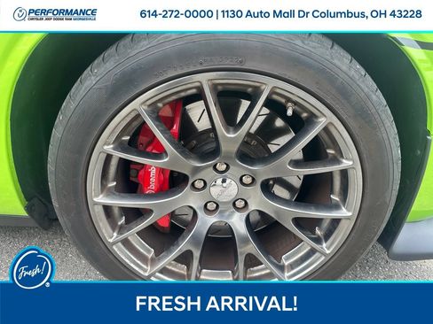 Used 2015 Dodge Challenger SRT RWD image 13