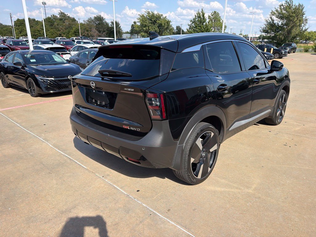 Used 2025 Nissan Kicks SR AWD/4WD image 5