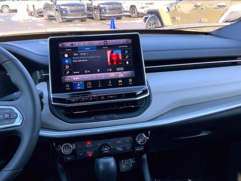 Certified 2025 Jeep Compass Limited w/ Elite Group image 6