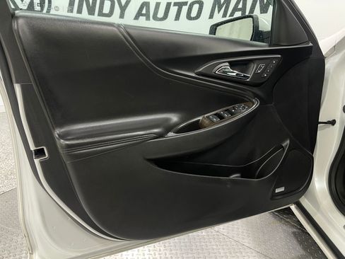 Used 2017 Chevrolet Malibu Premier w/ Premier Sun and Wheel Package image 15