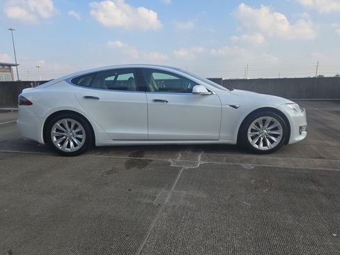 Used 2018 Tesla Model S 100D AWD/4WD image 4