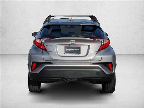 Used 2018 Toyota C-HR XLE FWD image 7