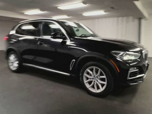 Used 2019 BMW X5 xDrive40i w/ Convenience Package AWD/4WD image 2