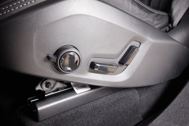 Certified 2023 Volvo XC90 B6 Ultimate AWD/4WD image 11