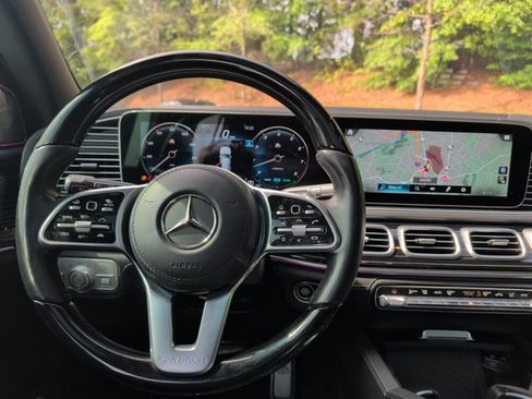 Certified 2022 Mercedes-Benz Maybach GLS 600 4MATIC image 17