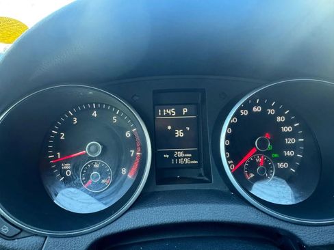 Used 2010 Volkswagen Jetta S image 11