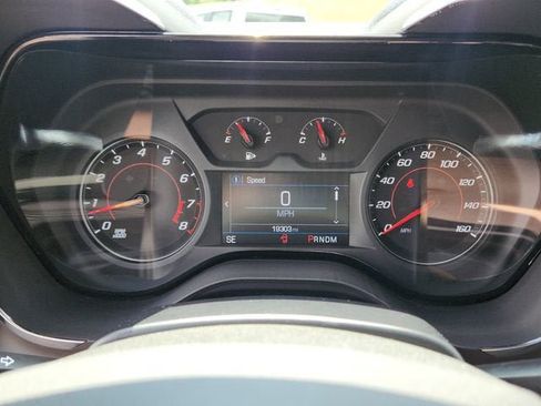 Used 2024 Chevrolet Camaro LT image 27