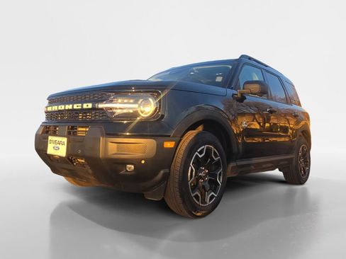 Used 2025 Ford Bronco Sport Outer Banks w/ Outer Banks Tech Package+ image 25