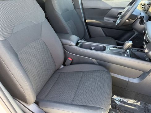 Used 2025 Nissan Kicks S image 9